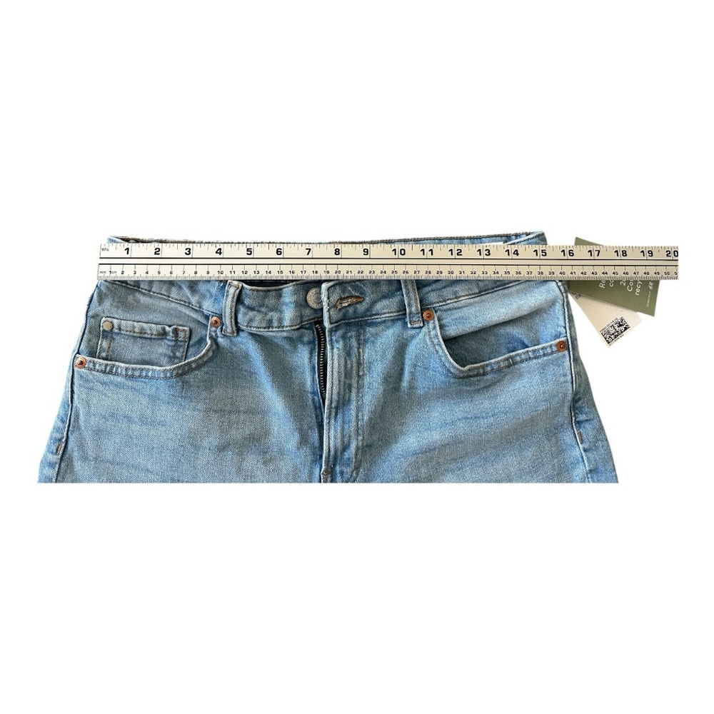 NWT H&M Light Wash Denim Bermuda Shorts – Size 10 (fits 8-10) - Picture 9 of 9